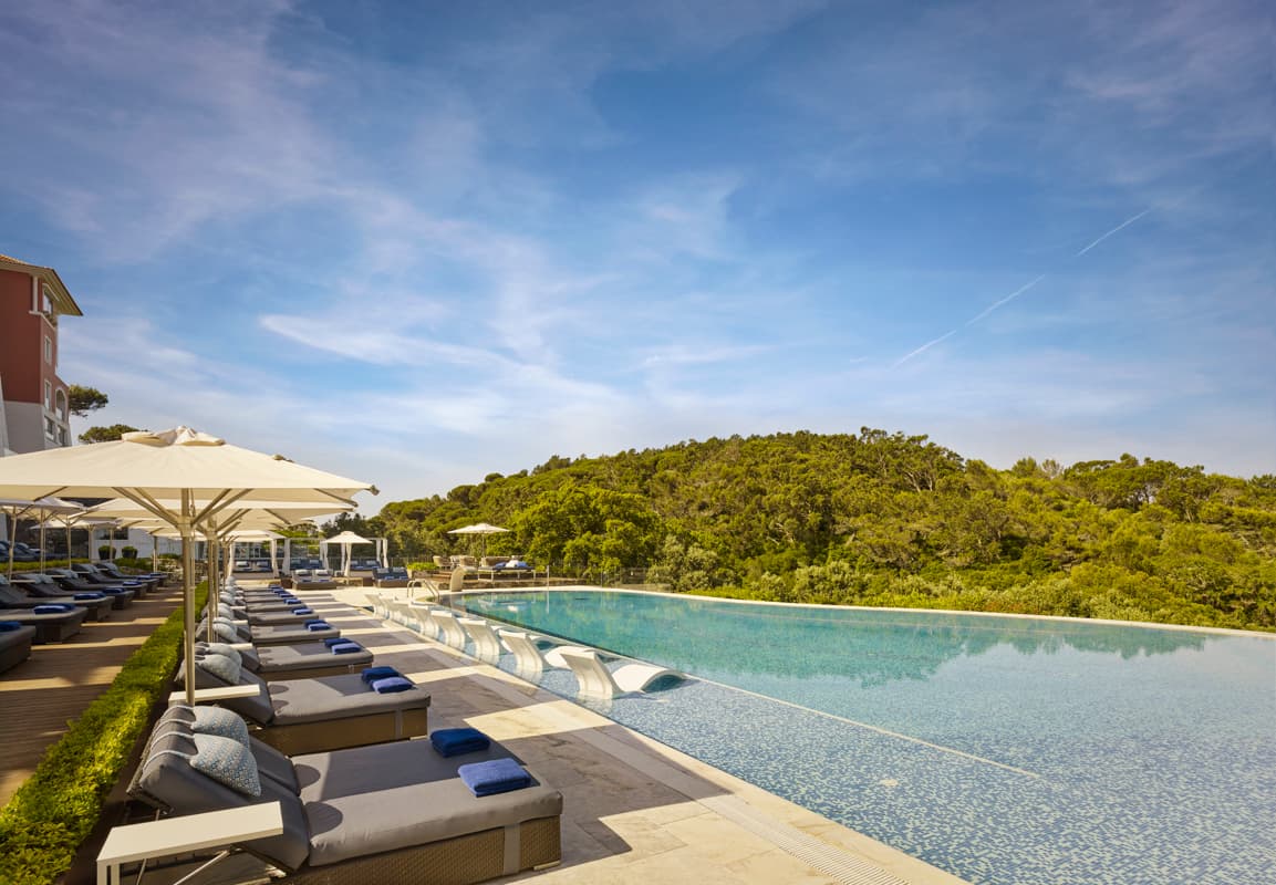 Outdoor infinity pool at Penha Longa Resort
