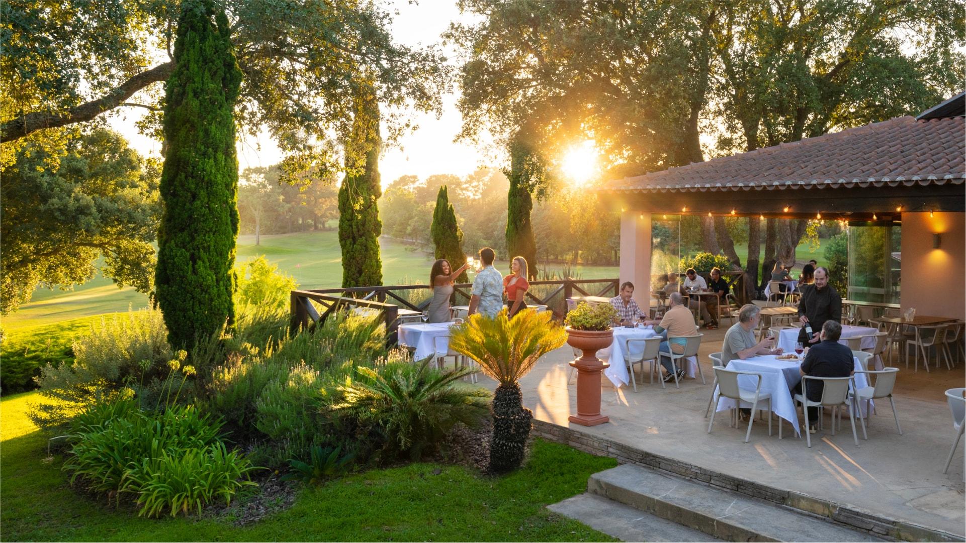 Casa de Campo restaurant terrace at Quinta do Peru