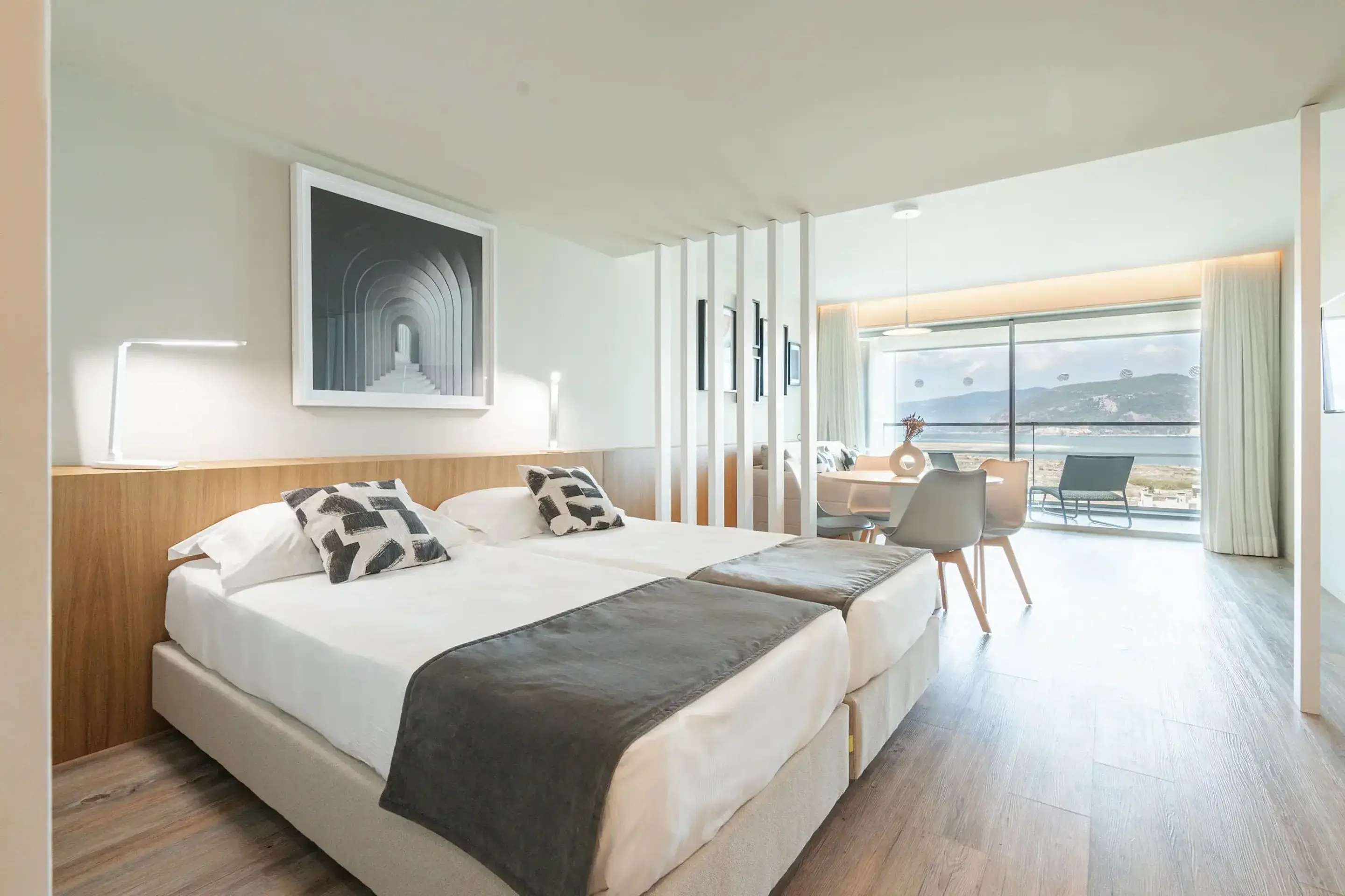 Sea-view room and balcony at The Anchor Troia
